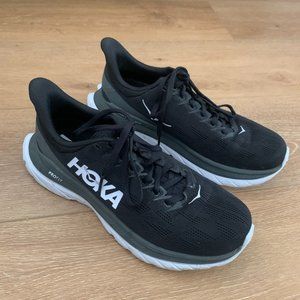 Hoka Mach 4